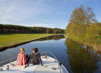Zehn gute Gründe für einen Hausbooturlaub im Herbst an der Müritz