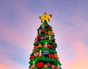 LEGO® DUPLO Weihnachtsbaum: 5 Tonnen auf 10 Meter Höhe