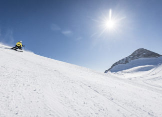 FLOWER POW(D)ER im Tal und POWDER am Gletscher