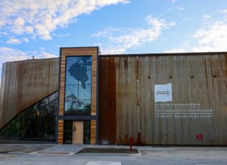 Ein neues Gebäude für alte Kanus