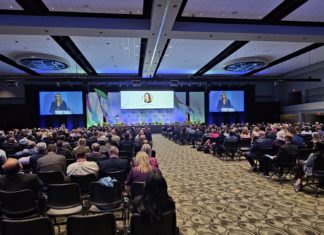 Amerikanische Airport-Konferenz und Expo rief auch deutsche Firmen im GATE-German Pavilion zusammen