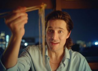 Ein Liebesgeständnis an Hongkong: Lucas Bravo erkundet die kulinarischen Highlights