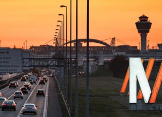 NOCH AUF DER SUCHE NACH EINEM ÜBERRASCHUNGSGESCHENK