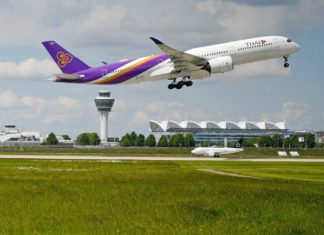 35 Jahre Thai Airways am Flughafen München