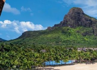 Dinarobin Beachcomber feiert 25 Jahre Exzellenz – und zählt zu den besten Hotels der Welt