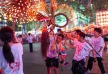 Das spektakuläre Laternenfest in Hong Kong