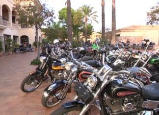 Robinson Club in der Hand der Harley-Biker