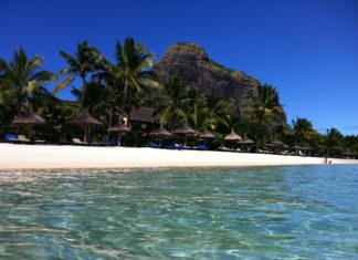 Abtauchen in den Urlaub Gebeco Gäste kombinieren Tauchabenteuer mit Entdeckungstouren an Land