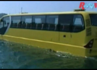 Ungarn: Abgefahren! Bus schwimmt durch die Donau – Ungarns Riverride